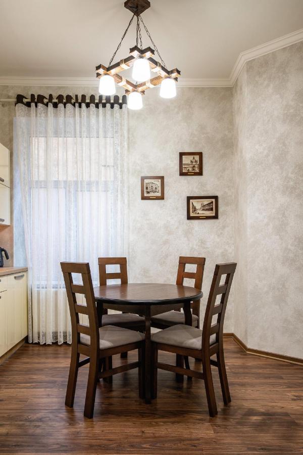 Historic Apartment Sofia In The Old Town Lviv Luaran gambar