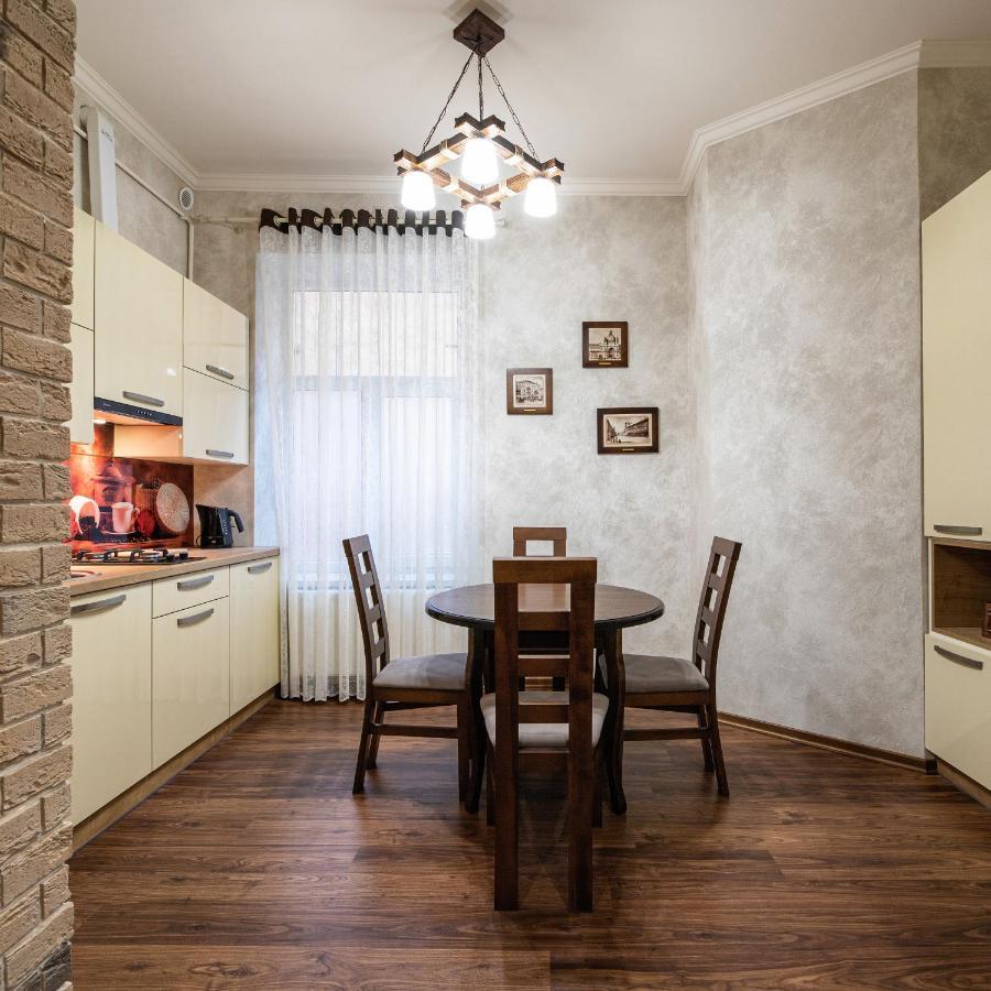 Historic Apartment Sofia In The Old Town Lviv Luaran gambar